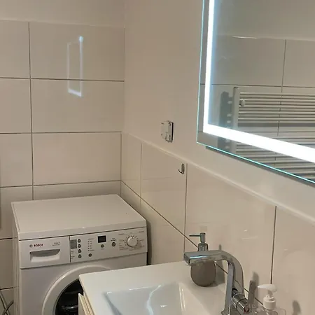 Sch1 Schleswiger Str.19,30165 Hannover,ug,2 X Sz *